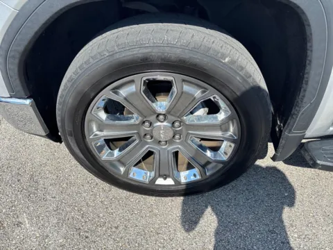 More photos of 2022 GMC Sierra 1500 Limited SLT at Pogue Chevrolet, INC., KY