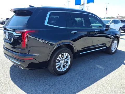 Photos of 2024 Cadillac XT6 Luxury for sale in Powderly, KY at Pogue Chevrolet, INC.