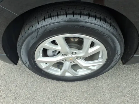 More photos of 2021 Chevrolet Equinox LT at Pogue Chevrolet, INC., KY