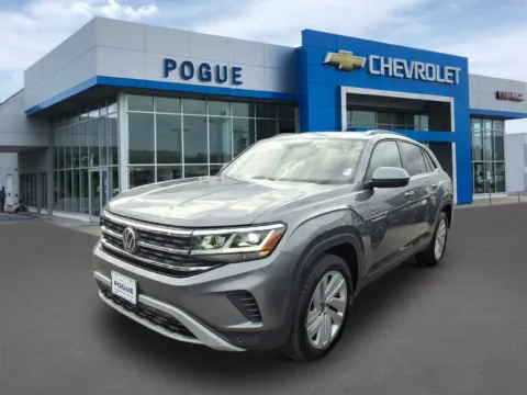 More photos of 2022 Volkswagen Atlas Cross Sport 2.0T SE w/Technology at Pogue Chevrolet, INC., KY