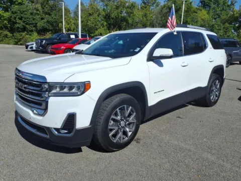 More photos of 2023 GMC Acadia SLT at Pogue Chevrolet, INC., KY