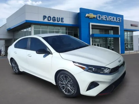 White 2022 Kia Forte GT-Line for sale in Powderly, KY