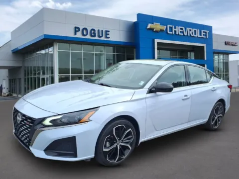 More photos of 2025 Nissan Altima 2.5 SR at Pogue Chevrolet, INC., KY