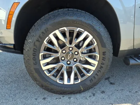 More photos of 2027 Chevrolet Tahoe Z71 at Pogue Chevrolet, INC., KY
