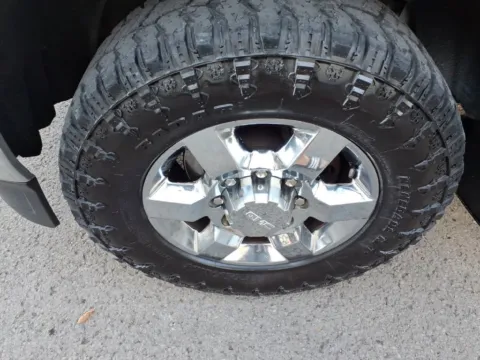 More photos of 2015 GMC Sierra 3500 HD SLT at Pogue Chevrolet, INC., KY