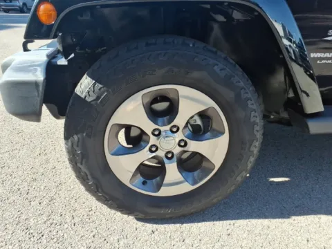 More photos of 2018 Jeep Wrangler JK Unlimited Sahara at Pogue Chevrolet, INC., KY