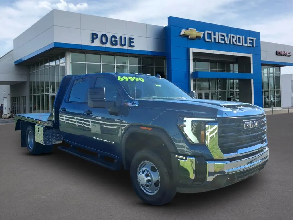 2026 GMC Sierra 3500 Chassis Cab Pro