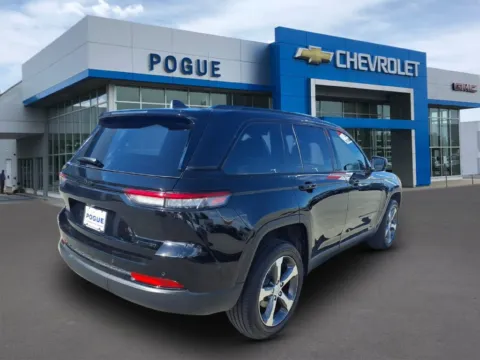 Photos of 2025 Jeep Grand Cherokee Limited for sale in Powderly, KY at Pogue Chevrolet, INC.