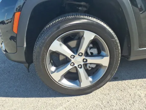 More photos of 2025 Jeep Grand Cherokee Limited at Pogue Chevrolet, INC., KY