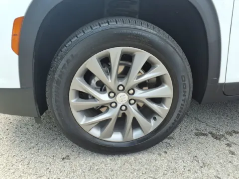 More photos of 2026 Buick Enclave Preferred at Pogue Chevrolet, INC., KY