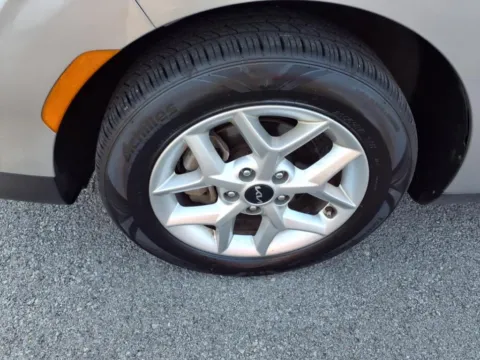More photos of 2023 Kia Soul LX at Pogue Chevrolet, INC., KY