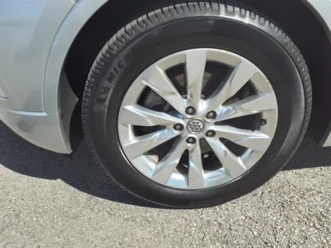 More photos of 2017 Buick Envision Essence at Pogue Chevrolet, INC., KY