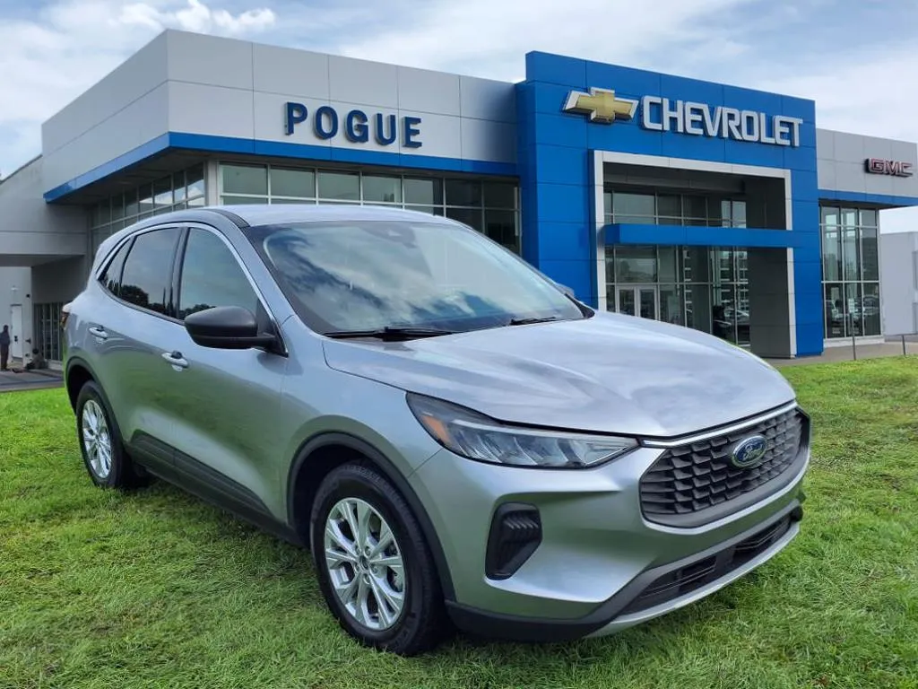 Silver 2024 Ford Escape Active for sale in Powderly, KY