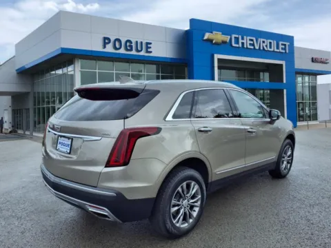 Photos of 2022 Cadillac XT5 Premium Luxury for sale in Powderly, KY at Pogue Chevrolet, INC.