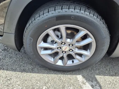 More photos of 2024 GMC Terrain SLT at Pogue Chevrolet, INC., KY