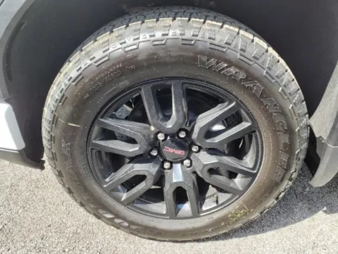 More photos of 2025 GMC Sierra 1500 Elevation at Pogue Chevrolet, INC., KY