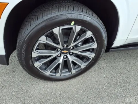 More photos of 2025 Chevrolet Suburban High Country at Pogue Chevrolet, INC., KY