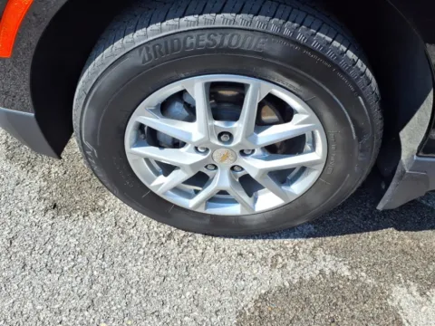 More photos of 2023 Chevrolet Equinox LS at Pogue Chevrolet, INC., KY