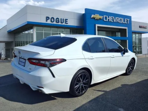 Photos of 2022 Toyota Camry SE for sale in Powderly, KY at Pogue Chevrolet, INC.