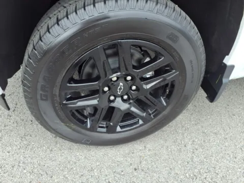 More photos of 2026 Chevrolet Silverado 1500 Custom at Pogue Chevrolet, INC., KY