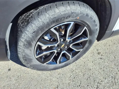More photos of 2023 Chevrolet TrailBlazer ACTIV at Pogue Chevrolet, INC., KY