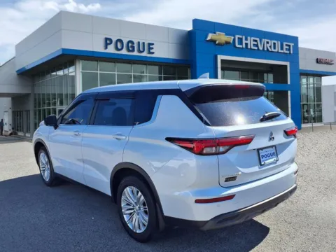 Another view of 2024 Mitsubishi Outlander ES for sale in Powderly, KY at Pogue Chevrolet, INC.