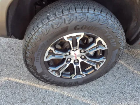 More photos of 2024 GMC Canyon AT4 at Pogue Chevrolet, INC., KY