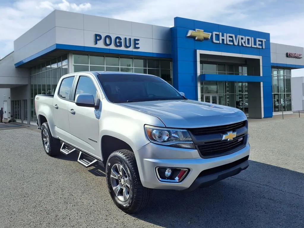 Silver 2018 Chevrolet Colorado Z71 for sale in Powderly, KY