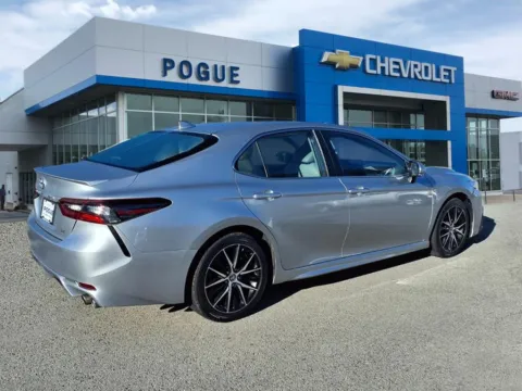 Photos of 2022 Toyota Camry SE for sale in Powderly, KY at Pogue Chevrolet, INC.
