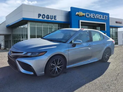 More photos of 2022 Toyota Camry SE at Pogue Chevrolet, INC., KY