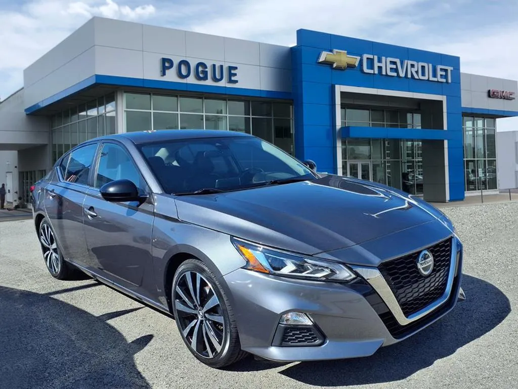 Gray 2022 Nissan Altima 2.5 SR for sale in Powderly, KY