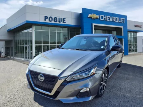 More photos of 2022 Nissan Altima 2.5 SR at Pogue Chevrolet, INC., KY