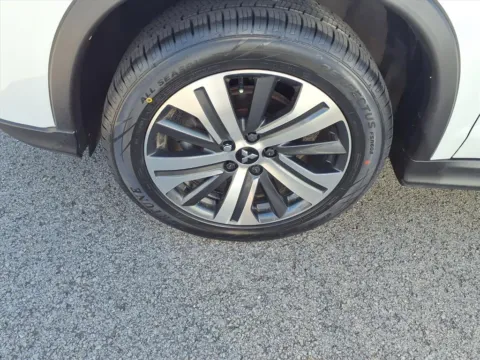 More photos of 2022 Mitsubishi Outlander Sport 2.0 ES at Pogue Chevrolet, INC., KY