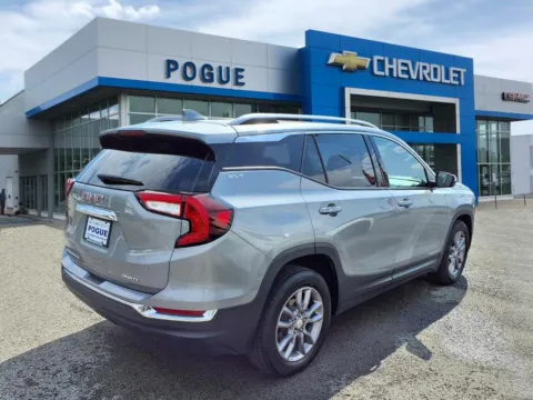 Photos of 2024 GMC Terrain SLT for sale in Powderly, KY at Pogue Chevrolet, INC.