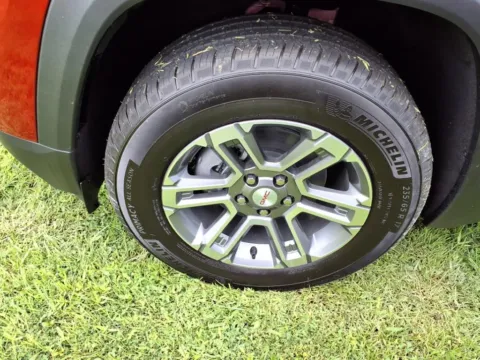More photos of 2026 GMC Terrain FWD Elevation at Pogue Chevrolet, INC., KY
