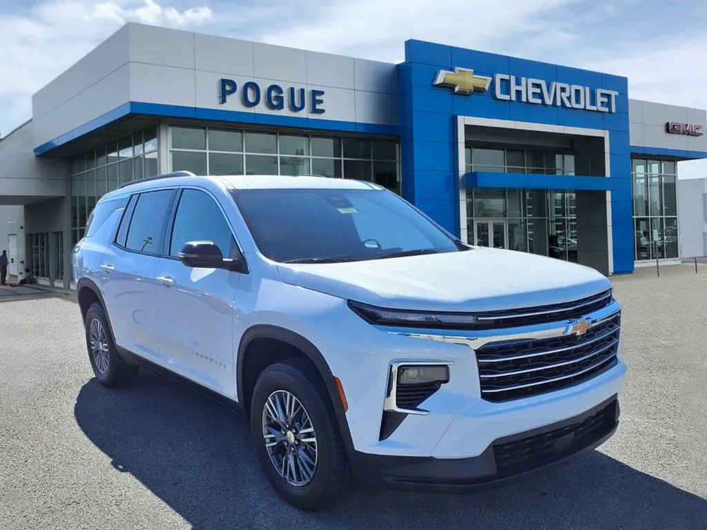 White 2026 Chevrolet Traverse FWD LT for sale in Powderly, KY