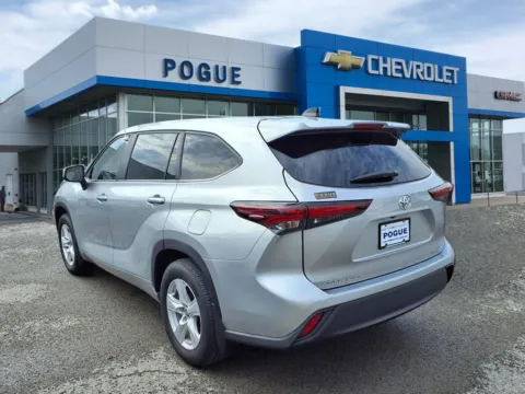 Another view of 2024 Toyota Highlander LE for sale in Powderly, KY at Pogue Chevrolet, INC.