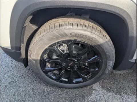 More photos of 2026 GMC Terrain FWD Elevation at Pogue Chevrolet, INC., KY