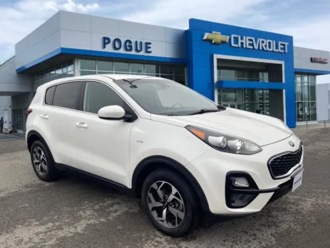 White 2021 Kia Sportage LX for sale in Powderly, KY