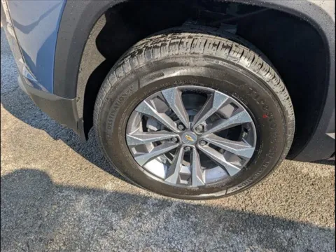 More photos of 2026 Chevrolet Equinox FWD LT at Pogue Chevrolet, INC., KY