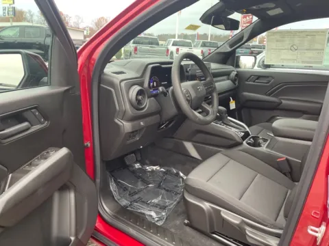 More photos of 2026 Chevrolet Colorado 4WD Trail Boss at Pogue Chevrolet, INC., KY