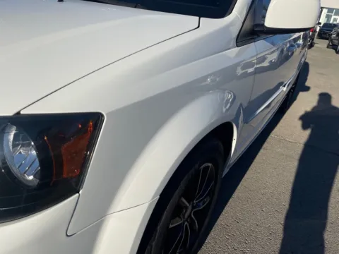 More photos of 2017 Dodge Grand Caravan GT at Pogue Chevrolet, INC., KY