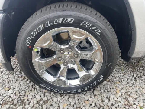 More photos of 2026 RAM 1500 BIG HORN CREW CAB 4X4 5'7' BOX at Pogue Chrysler Dodge Jeep RAM FIAT, KY