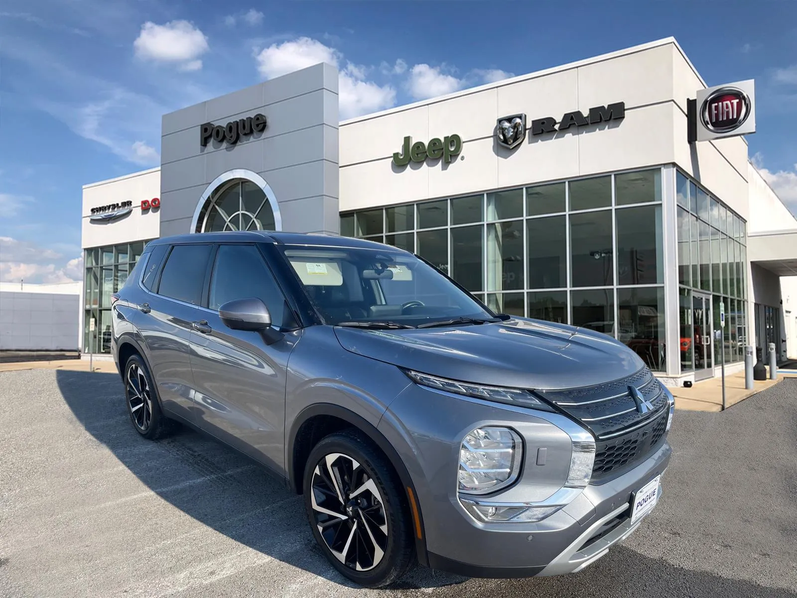 Silver 2024 Mitsubishi Outlander SE Black Edition w/Pano Roof for sale in Powderly, KY