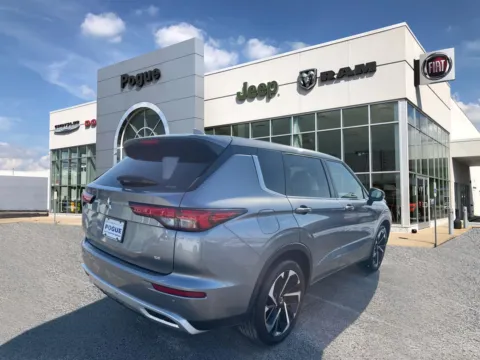 Photos of 2024 Mitsubishi Outlander SE Black Edition w/Pano Roof for sale in Powderly, KY at Pogue Chrysler Dodge Jeep RAM FIAT