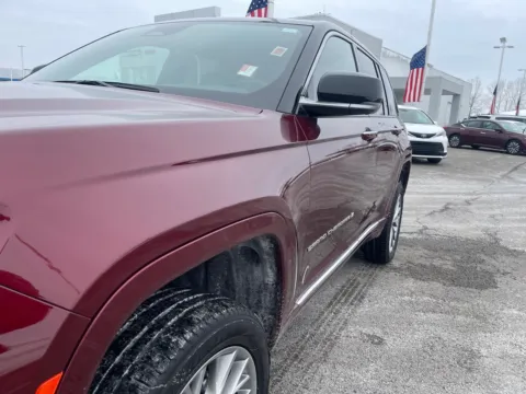 More photos of 2025 Jeep Grand Cherokee Summit at Pogue Chrysler Dodge Jeep RAM FIAT, KY