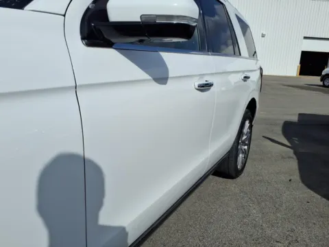 More photos of 2024 Ford Expedition Limited at Pogue Chrysler Dodge Jeep RAM FIAT, KY