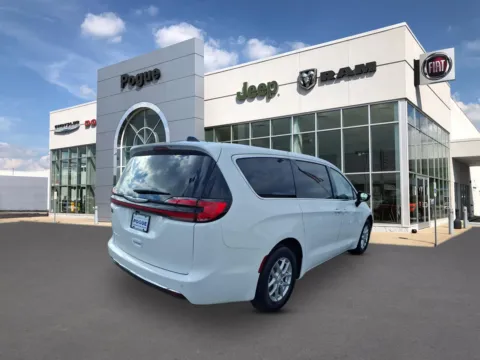 Photos of 2026 Chrysler Pacifica PACIFICA SELECT for sale in Powderly, KY at Pogue Chrysler Dodge Jeep RAM FIAT