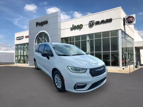White 2026 Chrysler Pacifica PACIFICA SELECT for sale in Powderly, KY