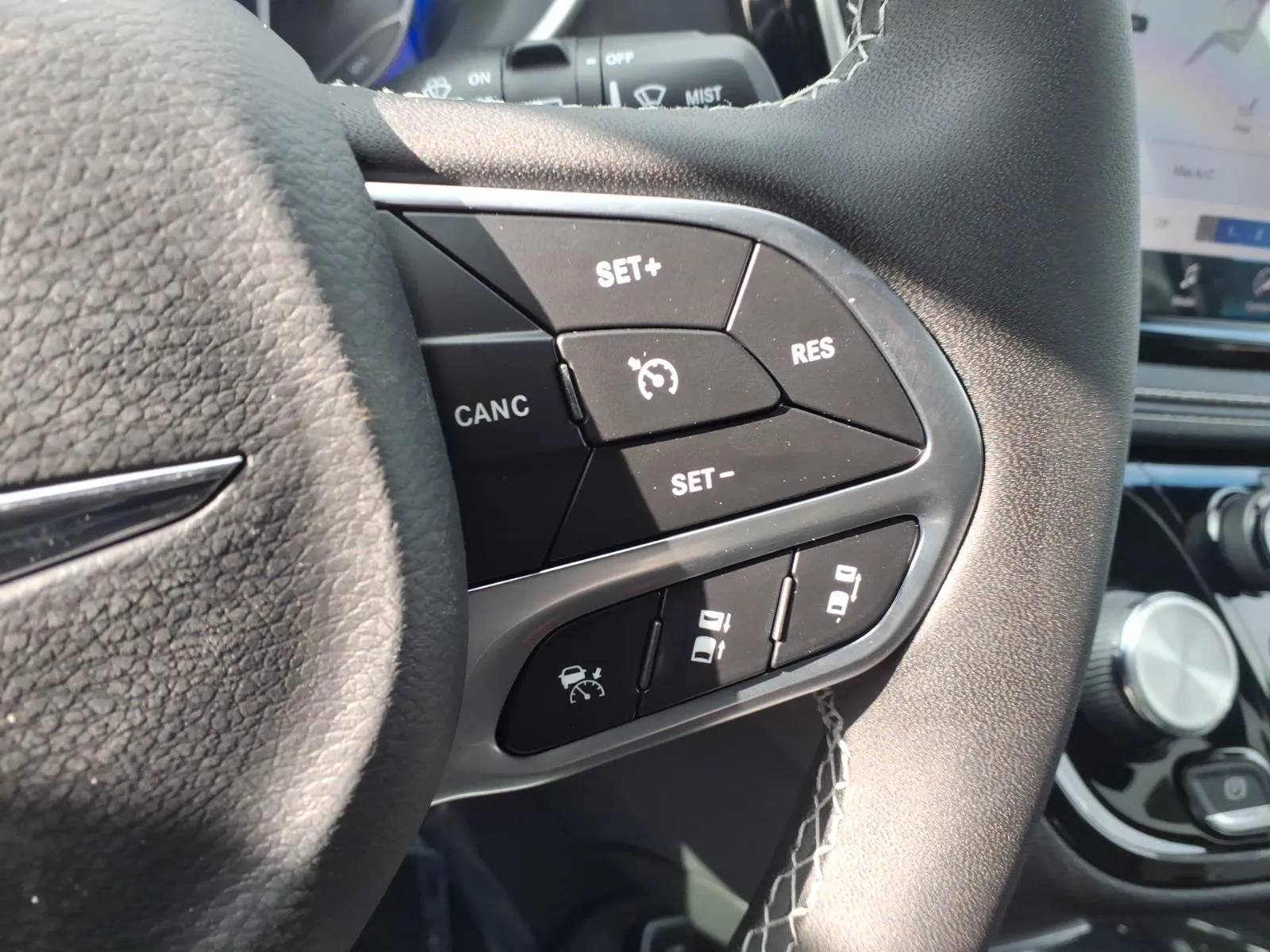 2026 Chrysler Pacifica Select - Photo 10